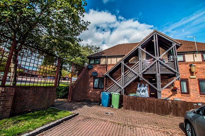 2 Bedroom Flat For Sale In Teal Close, Ayton, Washington, NE38