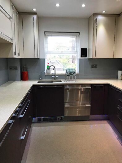 6 Bedroom Town House To Rent In Burgoyne Road, Portsmouth, Hampshire, PO5