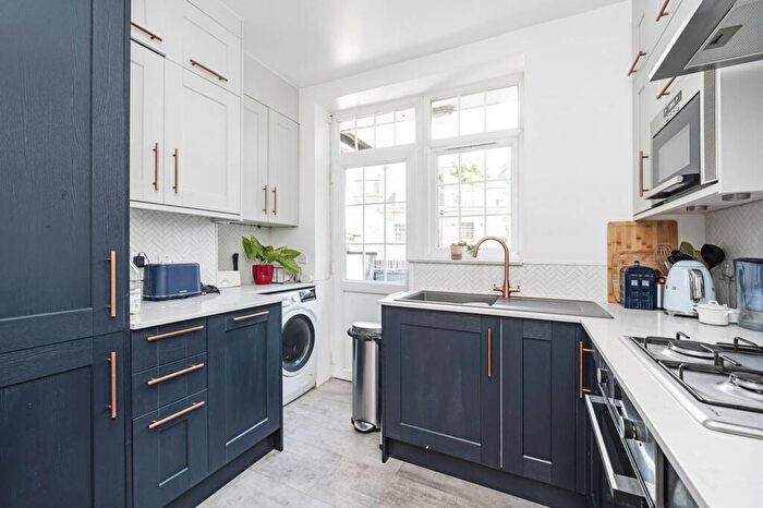 1 Bedroom Flat To Rent In Claremont Close, Islington, London, N1