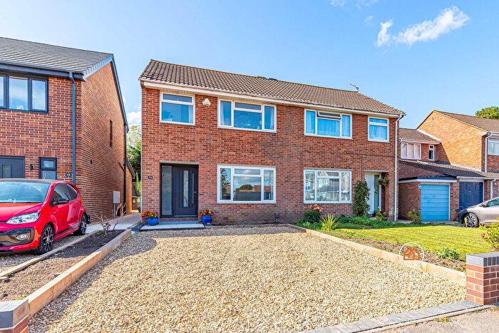 3 Bedroom Semi-Detached House For Sale In Beckhampton Road, Poole, BH15