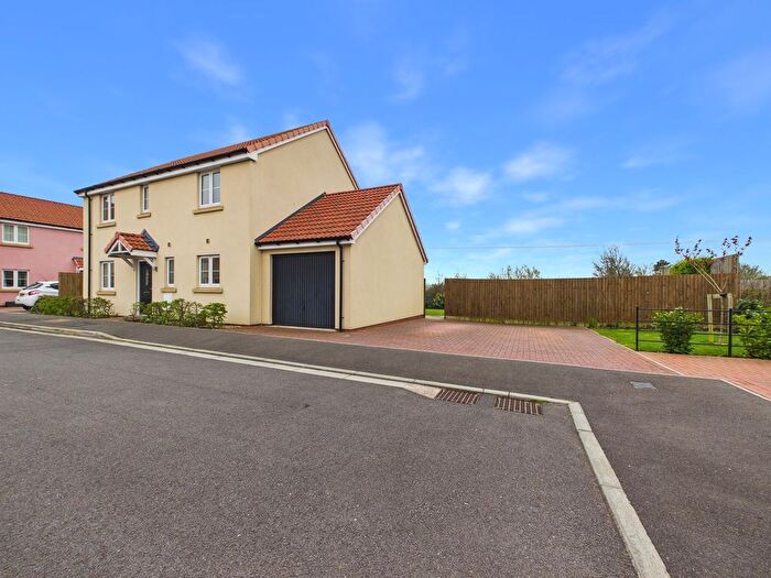 4 Bedroom Detached House For Sale In Sedgemoor Close, Lympsham, Weston-Super-Mare, BS24