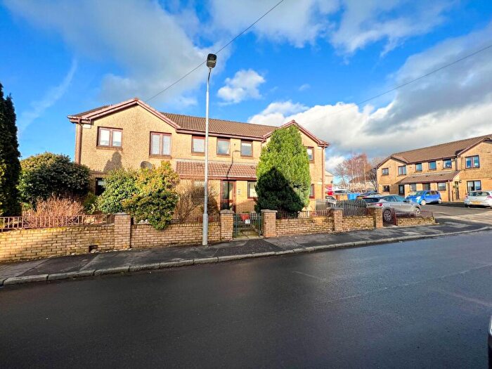 2 Bedroom Flat To Rent In Lochiel Place, Alexandria, G83