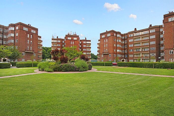 2 Bedroom Flat For Sale In Chiswick Village, W4