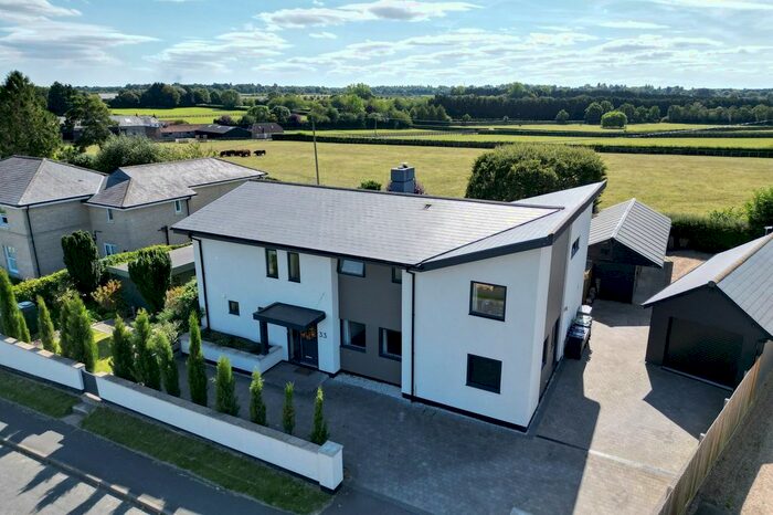 4 Bedroom Detached House For Sale In Mill Road, Ashley, CB8