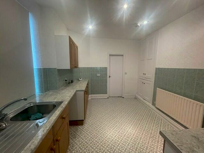 1 Bedroom Apartment To Rent In Carholme Road, LN1