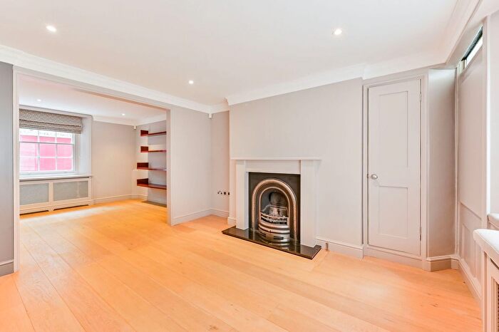 3 Bedroom Property To Rent In Colville Place, Fitzrovia, London, W1T