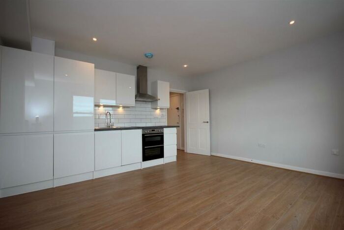 1 Bedroom Flat To Rent In Manor Park Road, Harlesden, NW10