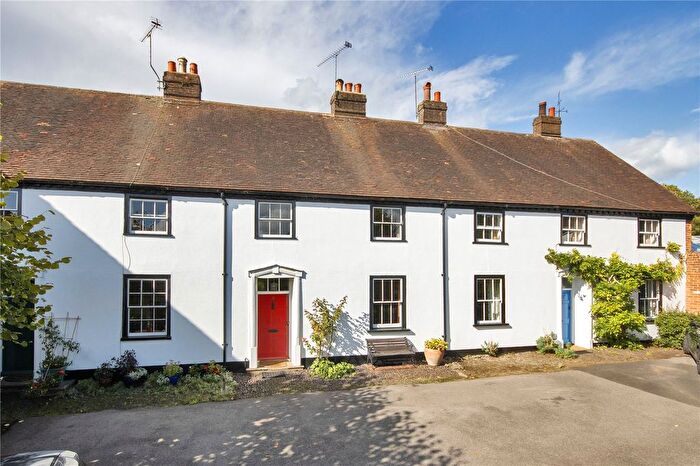 3 Bedroom Terraced House For Sale In Linden Square, Sevenoaks, Kent, TN13