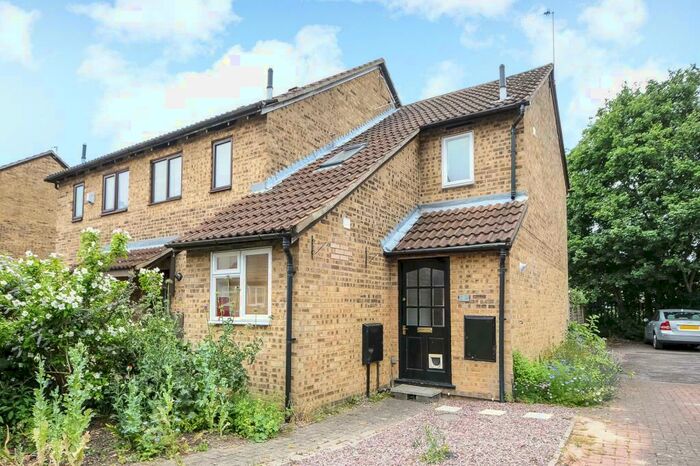 1 Bedroom End Of Terrace House To Rent In Broadfields, Oxford, OX4