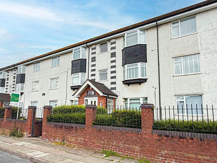 2 Bedroom Flat For Sale In Pighue Lane, Liverpool, L13