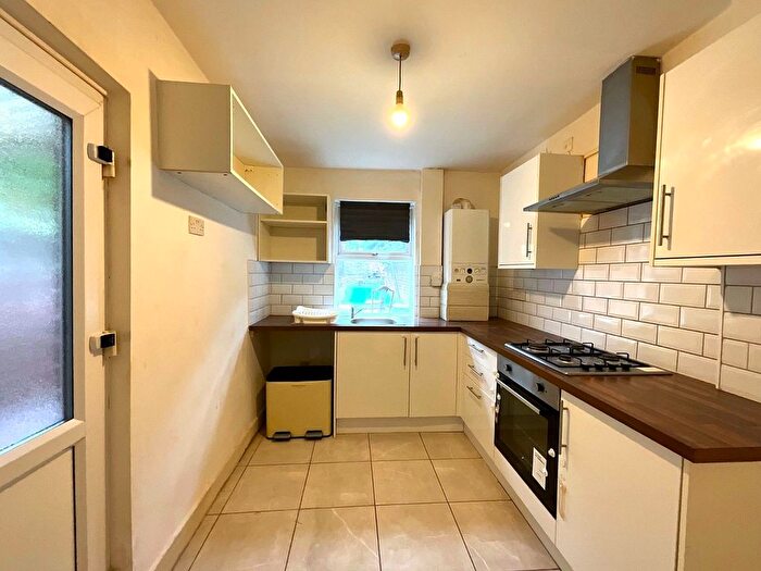 3 Bedroom Terraced House To Rent In Jarratt Street, Hyde Park, DN1
