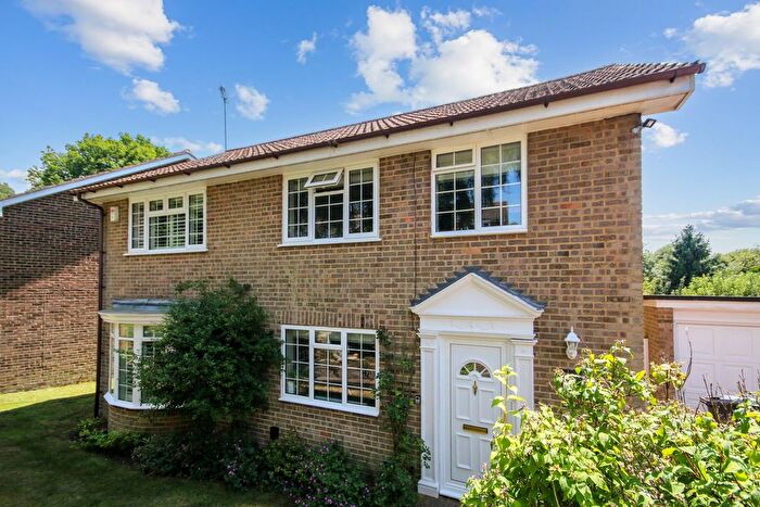 4 Bedroom Detached House For Sale In Musgrave Avenue, East Grinstead, RH19
