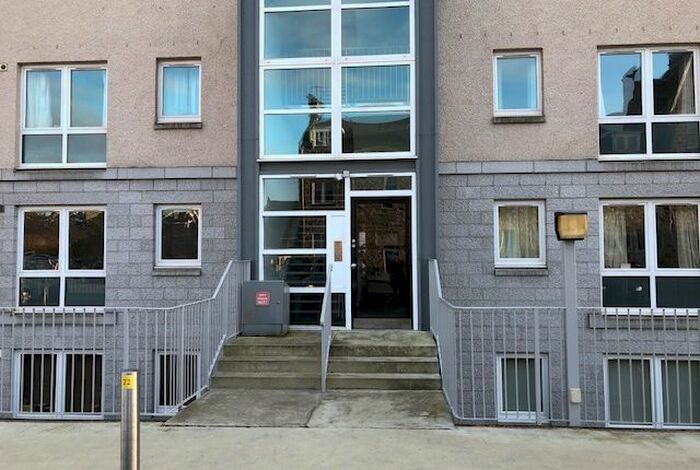 2 Bedroom Flat To Rent In Dee Village, Ferryhill, Aberdeen, AB11