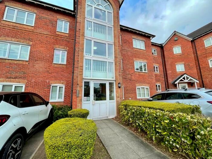 2 Bedroom Flat To Rent In Gadfield Court, Atherton, Manchester, M46