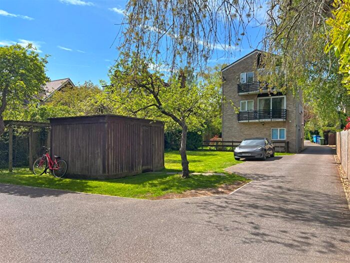 2 Bedroom Flat To Rent In Hills Road, Cambridge, CB2