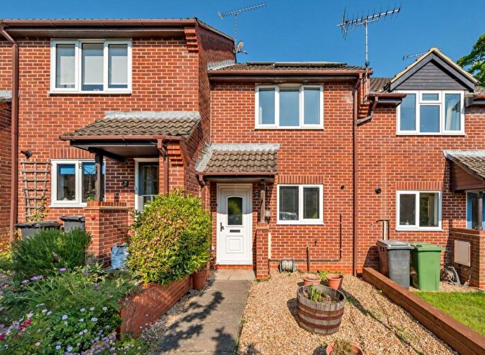 2 Bedroom Terraced House To Rent In Orchard Close, Alresford, Hampshire, SO24