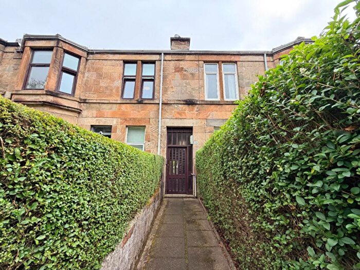 2 Bedroom Flat To Rent In Broomfield Road, Springburn, Glasgow, G21