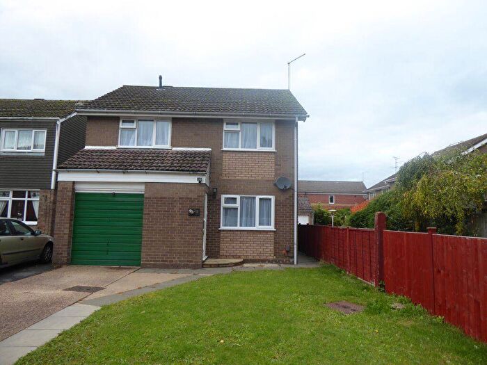 4 Bedroom House To Rent In Hopping Hill Gardens, Northampton, NN5