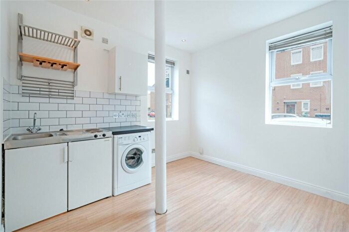 Studio To Rent In Ashenden Road, London, E5