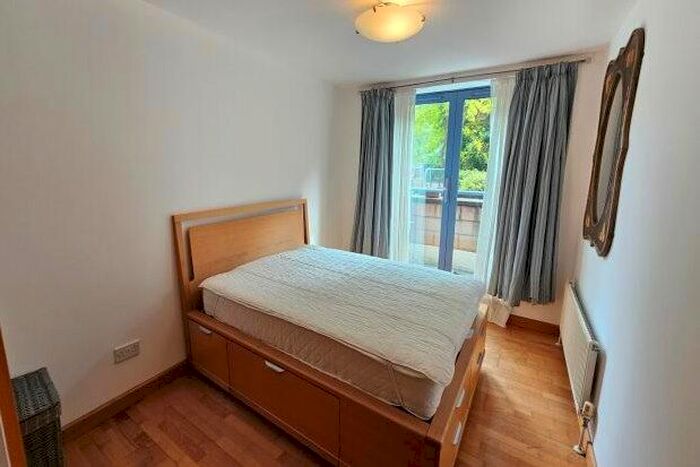2 Bedroom Flat To Rent In Cumberland Road, Bristol, BS1