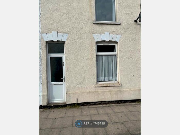 3 Bedroom Terraced House To Rent In Lord Street, Grimsby, DN31