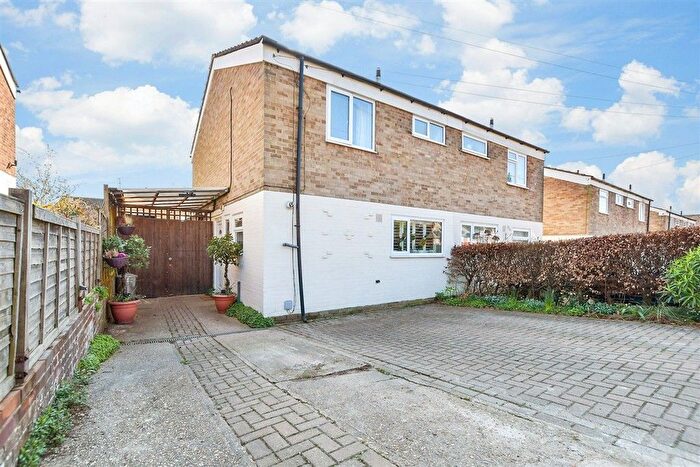 2 Bedroom Semi Detached House For Sale In The Drive, Uckfield, East Sussex, TN22