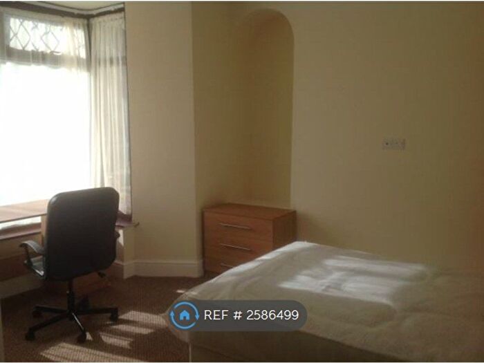 4 Bedroom Terraced House To Rent In Sebastopol Street, St. Thomas, Swansea, SA1