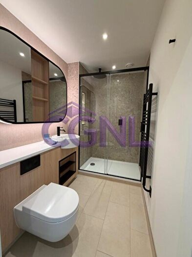 2 Bedroom Flat To Rent In Halfords Ltd, Silk Bridge Retail Park, The Hyde, Colindale, Barnet, London, NW9