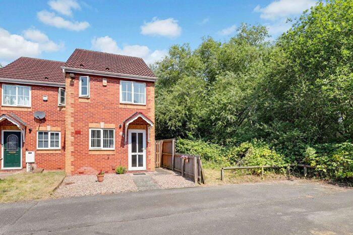 2 Bedroom End Of Terrace House For Sale In Bullfinch Road, Nottingham, NG6