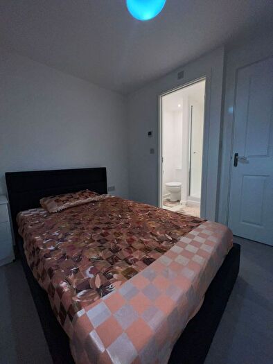 1 Bedroom Studio To Rent In Tilling Green, Dunstable, Bedfordshire, LU5