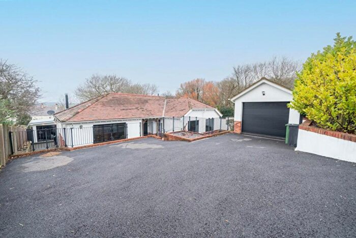 3 Bedroom Detached House For Sale In Wyke Road, Weymouth, DT4