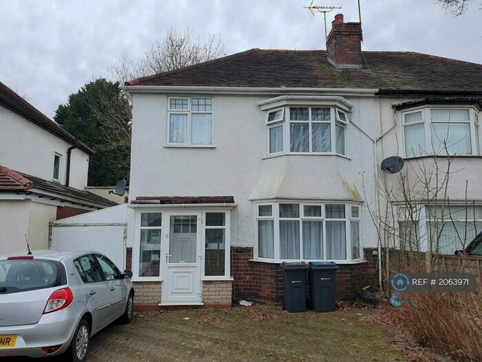 3 Bedroom Semi-Detached House To Rent In Kedleston Road, Birmingham, B28