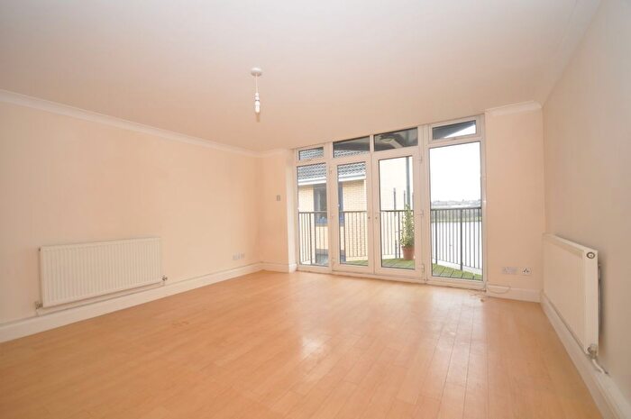 2 Bedroom Property To Rent In Valetta Way, Rochester, ME1