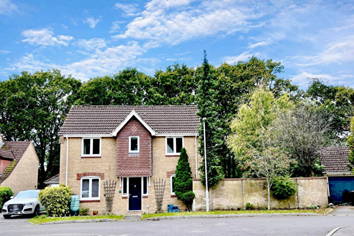 3 Bedroom Detached House For Sale In Verwood, BH31