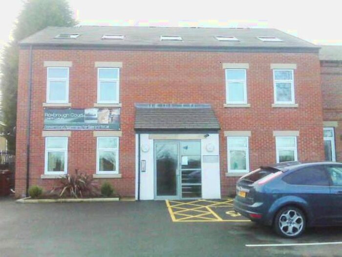 2 Bedroom Flat To Rent In Roxbrough Court, Ossett, WF5