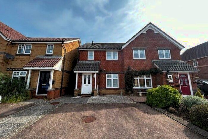 2 Bedroom Property To Rent In Samoa Way, Eastbourne, BN23