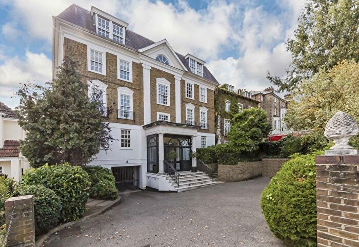 2 Bedroom Flat To Rent In Denmark Avenue, London, SW19