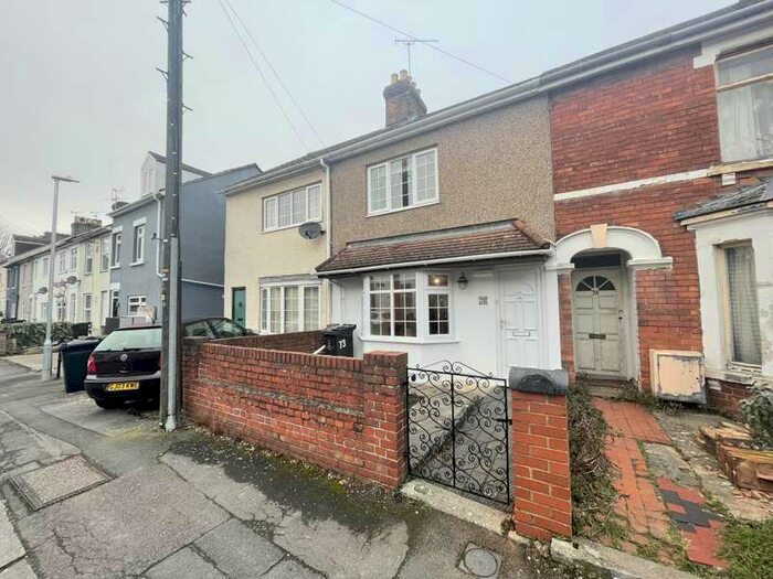2 Bedroom Terraced House To Rent In Stafford Street, Old Town, SN1
