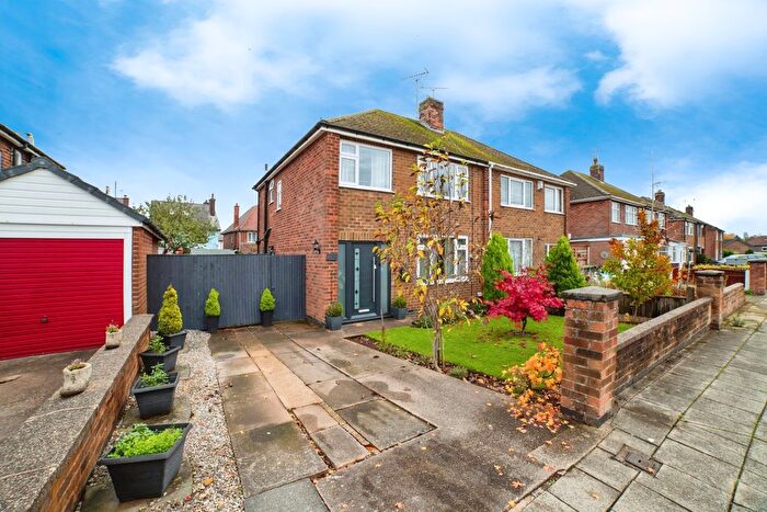 3 Bedroom Semi-Detached House For Sale In Nursery Avenue, Sutton-In-Ashfield, Nottinghamshire, NG17