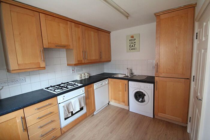 2 Bedroom Terraced House To Rent In Church Walk, London, N16