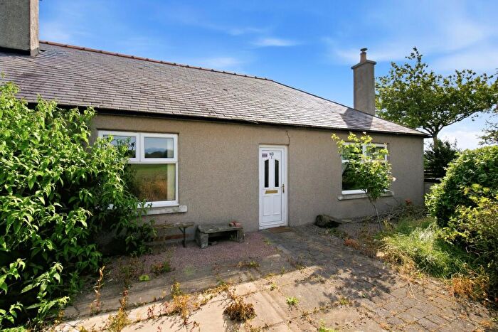 3 Bedroom Cottage For Sale In Kirkside, St Cyrus, Montrose, DD10