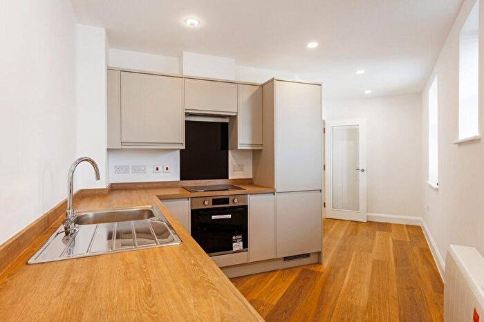 1 Bedroom Flat To Rent In Oxford Road, Kidlington, Oxford, OX5