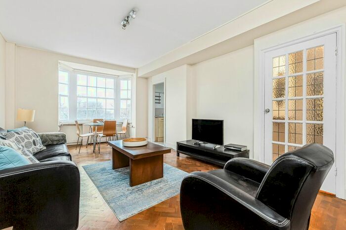 1 Bedroom Flat To Rent In Kensington Park Road, London, W11