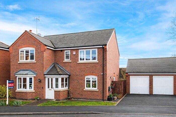 4 Bedroom House For Sale In Yaffle Crescent, Desborough, NN14