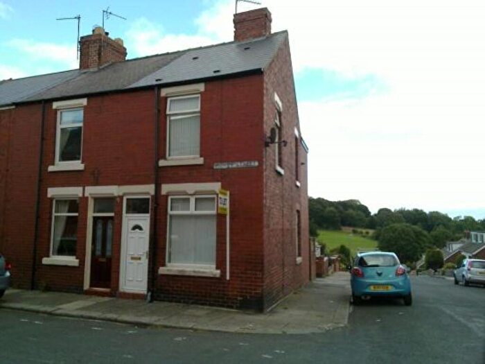 2 Bedroom End Of Terrace House To Rent In Henry Street Shildon, DL4