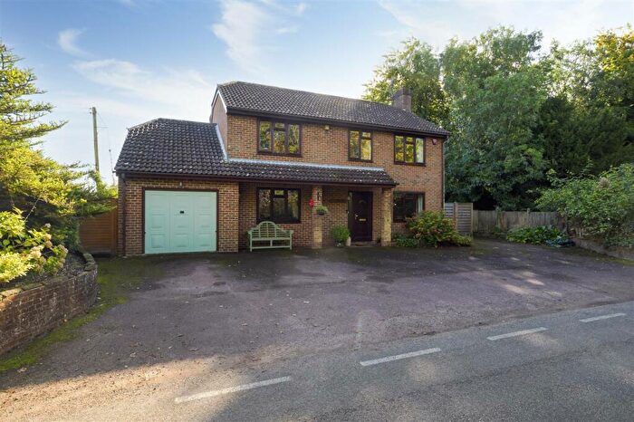 4 Bedroom Detached House For Sale In Eythorne Road, Shepherswell, Shepherdswell, CT15