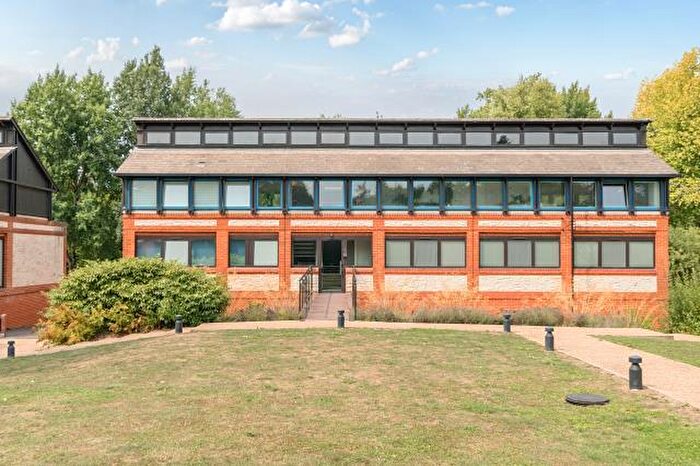 2 Bedroom Apartment For Sale In Four Ashes Road, High Wycombe, HP15