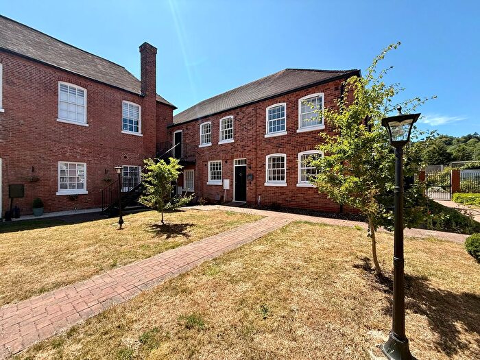 2 Bedroom Flat To Rent In Old Hundred House Mews, Great Witley, Worcester, WR6