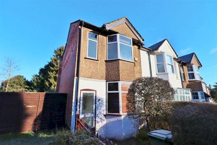 3 Bedroom Property To Rent In Aldenham Road, Radlett, WD7