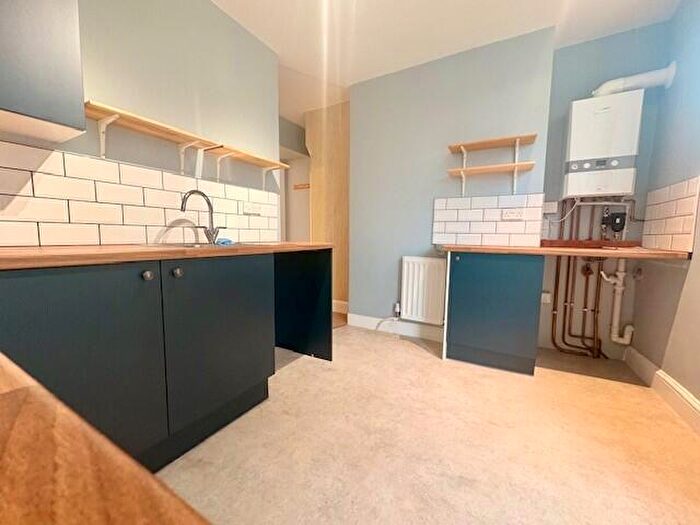 2 Bedroom Flat To Rent In Oxford Avenue, Plymouth, PL3